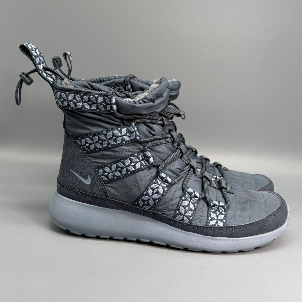 Nike Roshe Run Hi Sneakerboot Women’s 7.5 Gray Faux Fur Winter Rain Snow Boots